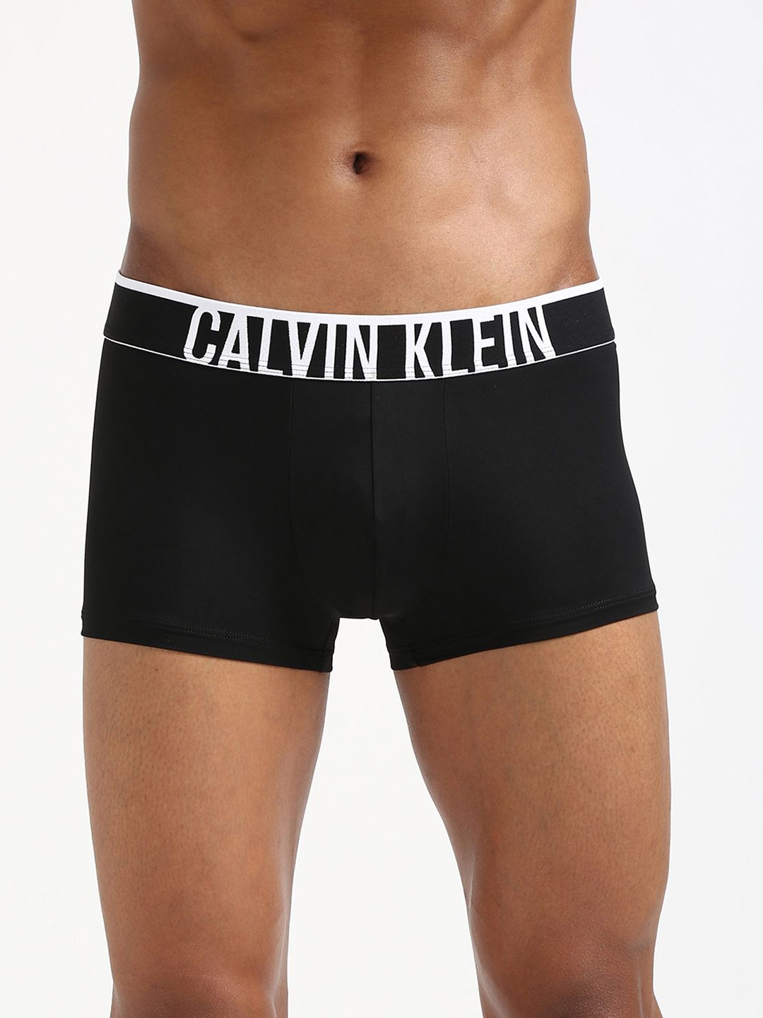 

Calvin Klein Men Underwear Mid Rise Trunks, Black
