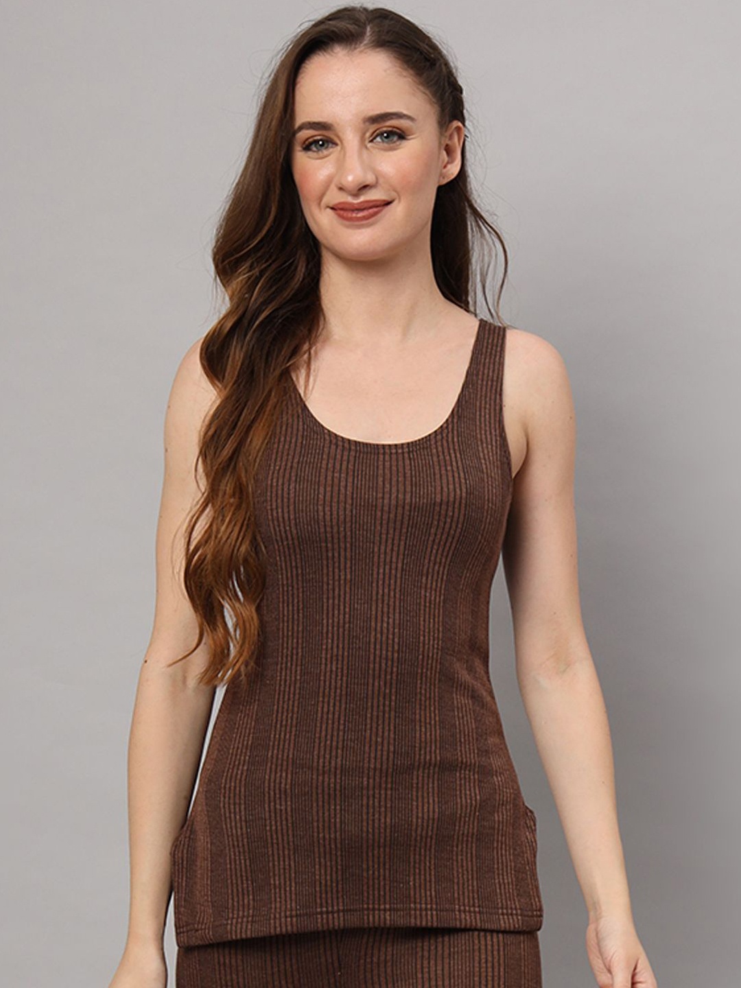 

FUNAHME Women Striped Sleeveless Thermal Tops, Mustard