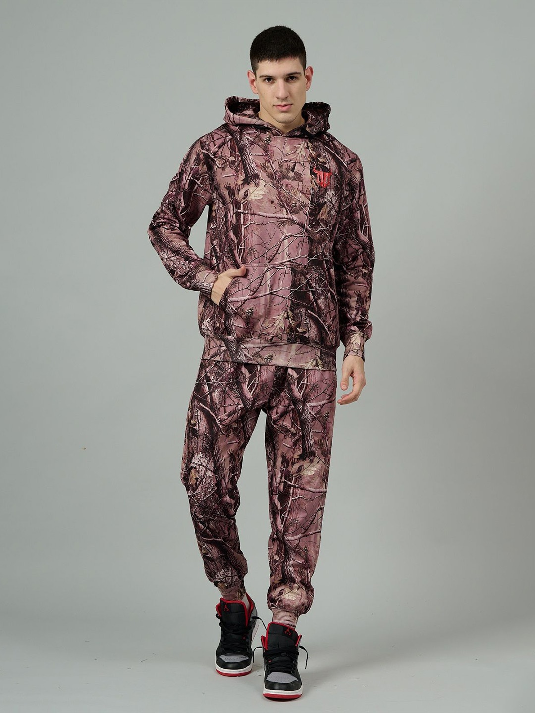 

GO DEVIL Abstract Printed Hooded Oversized Woollen Fleece Sweatshirt With Joggers, Brown