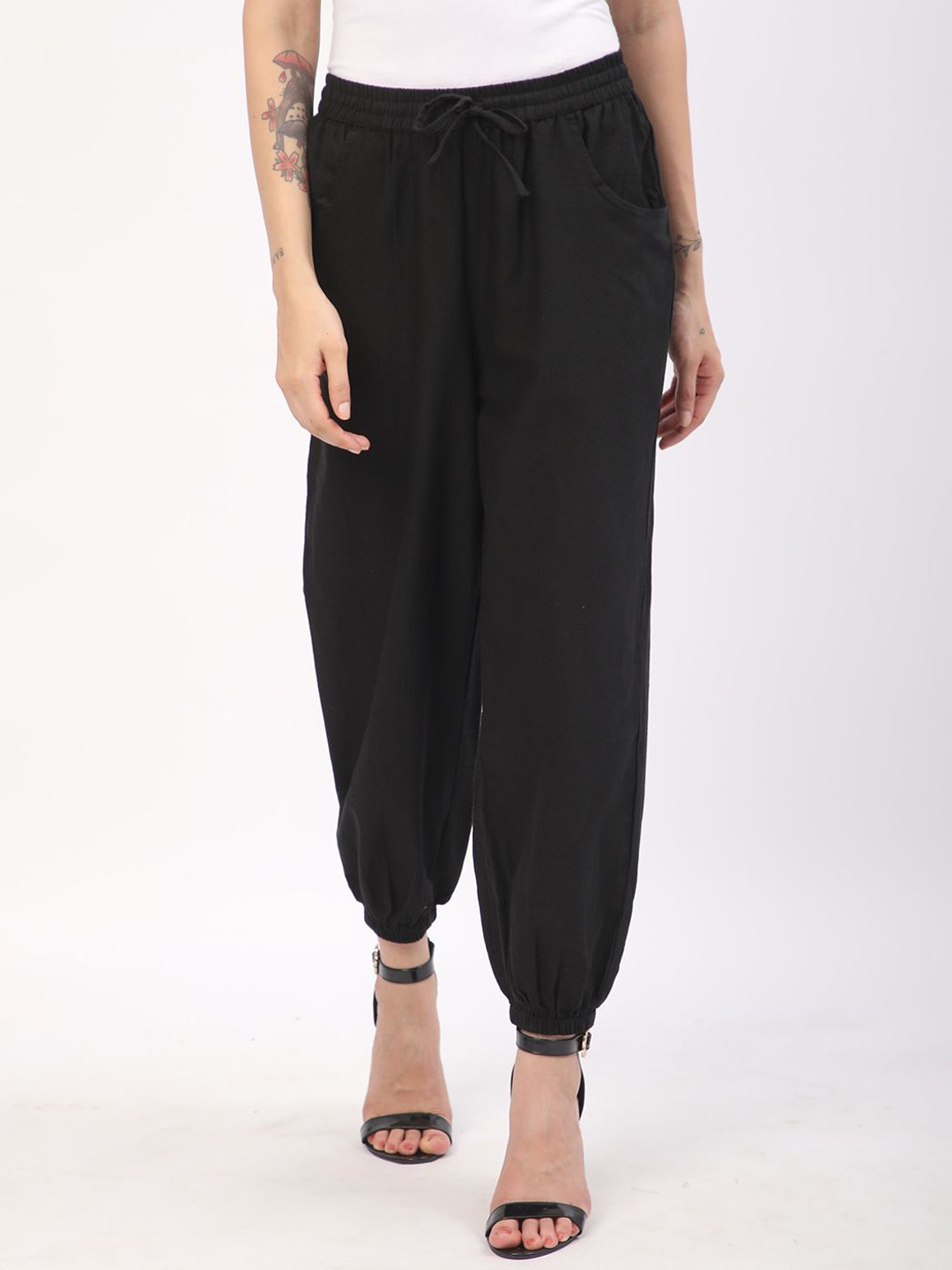 

R&B Women Cotton Straight Fit High-Rise Jogger, Black