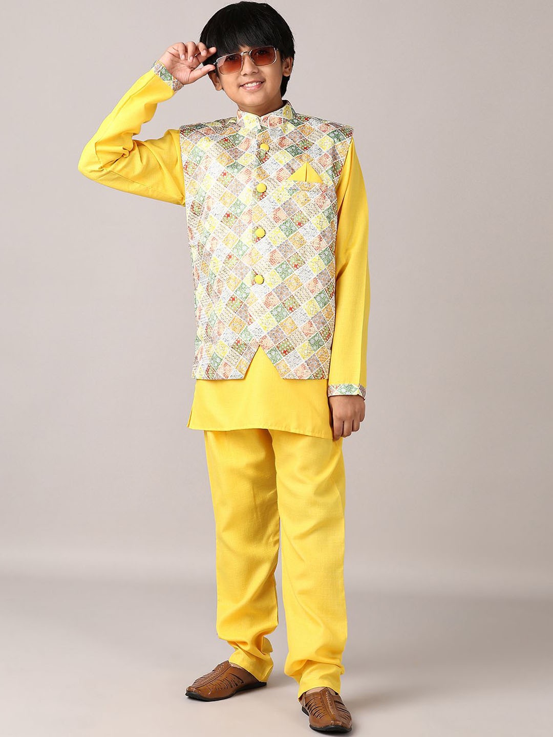 

V-Mart Boys Pure Cotton Mandarin Collar Kurta With Pyjamas, Yellow