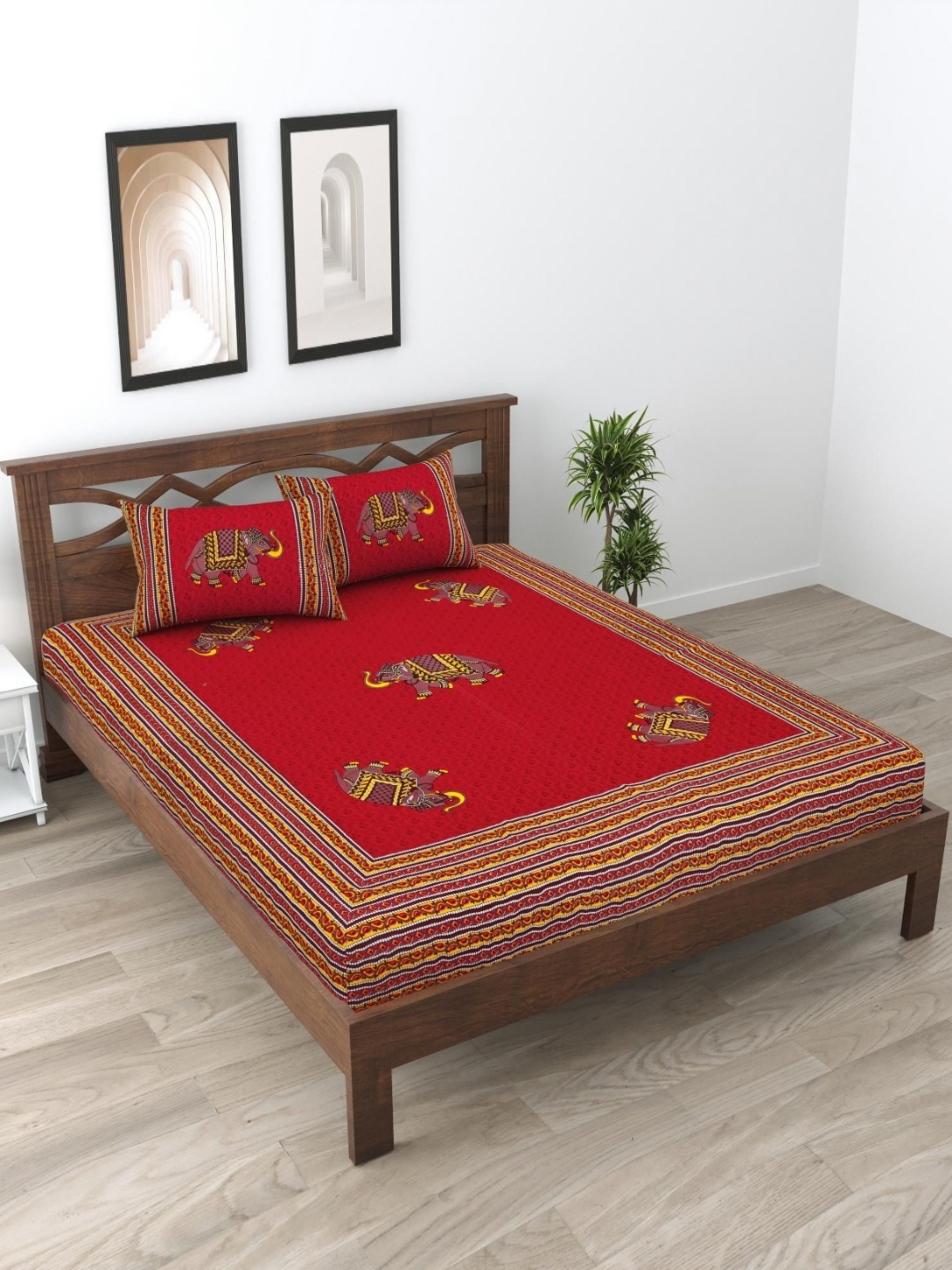 

Aura Maroon Ethnic Motifs Printed Pure Cotton 120 TC Queen Bedsheet Set 2.35 x 2.15m