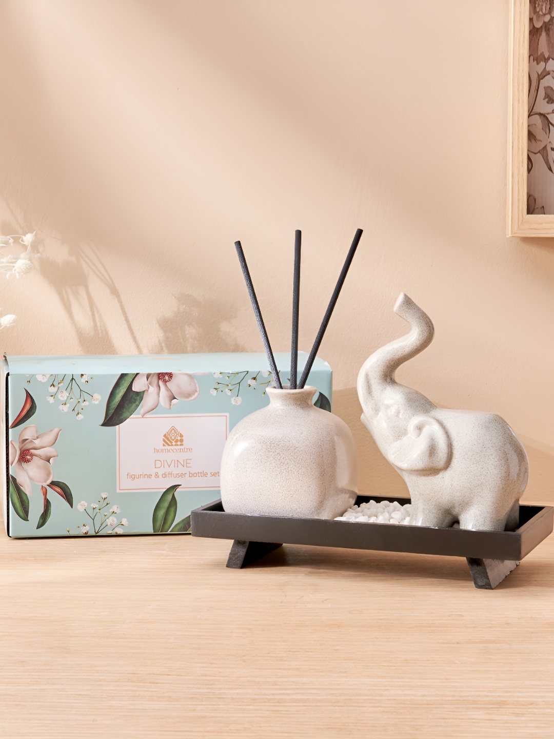 

Home Centre Divine Scentscape Grey and White Ceramic Elephant Diffuser Set