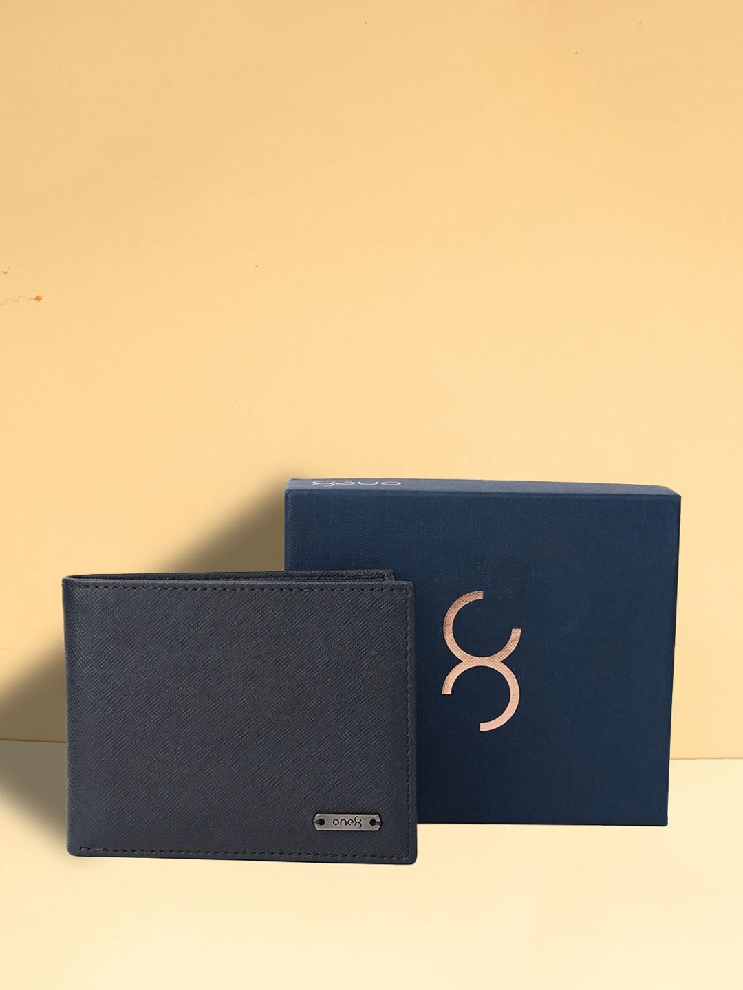 

One8 Men Leather RFID Two Fold Wallet, Navy blue