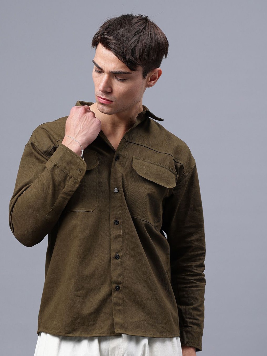 

Mad Over Print Men Comfort Spread Collar Solid Cotton Relaxed Fit Casual Shirt, Olive