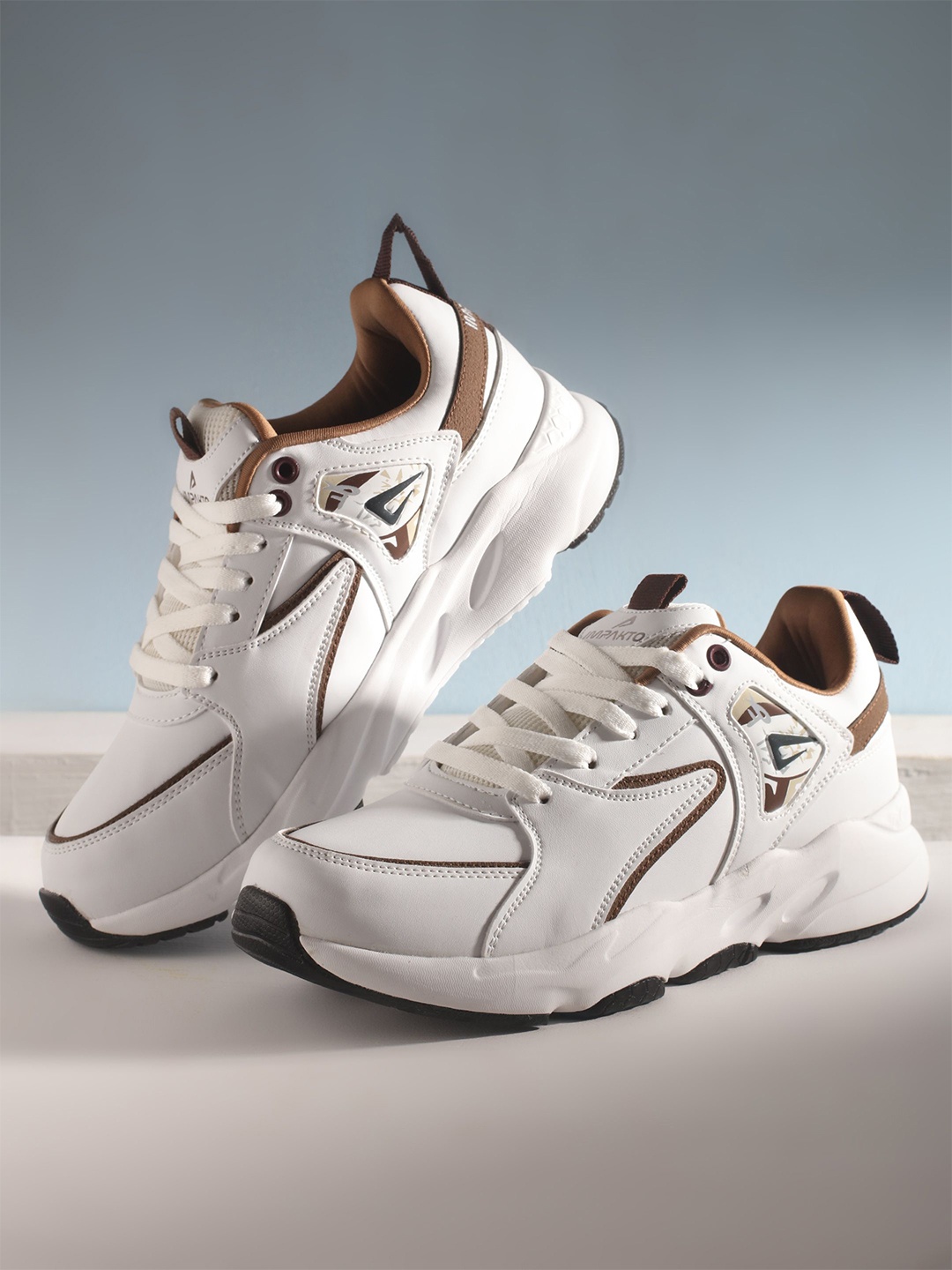 

IMPAKTO Men Mesh Running Shoes, Tan