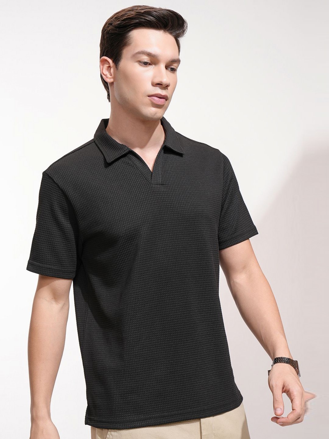 

HIGHLANDER Men Self Design Polo Collar Relaxed Fit T-shirt, Charcoal