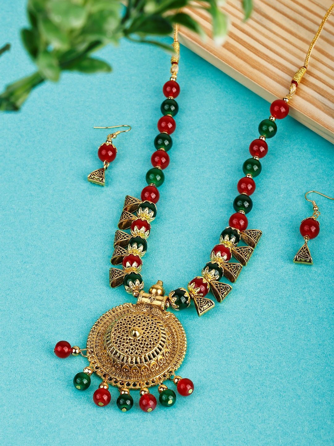 

SUNHARI Beaded Jewellery Set, Gold