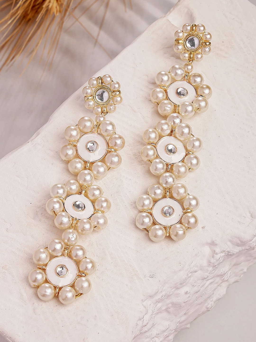 

KARATCART Gold-Plated Floral Enamel Kundan Studded Drop Earrings