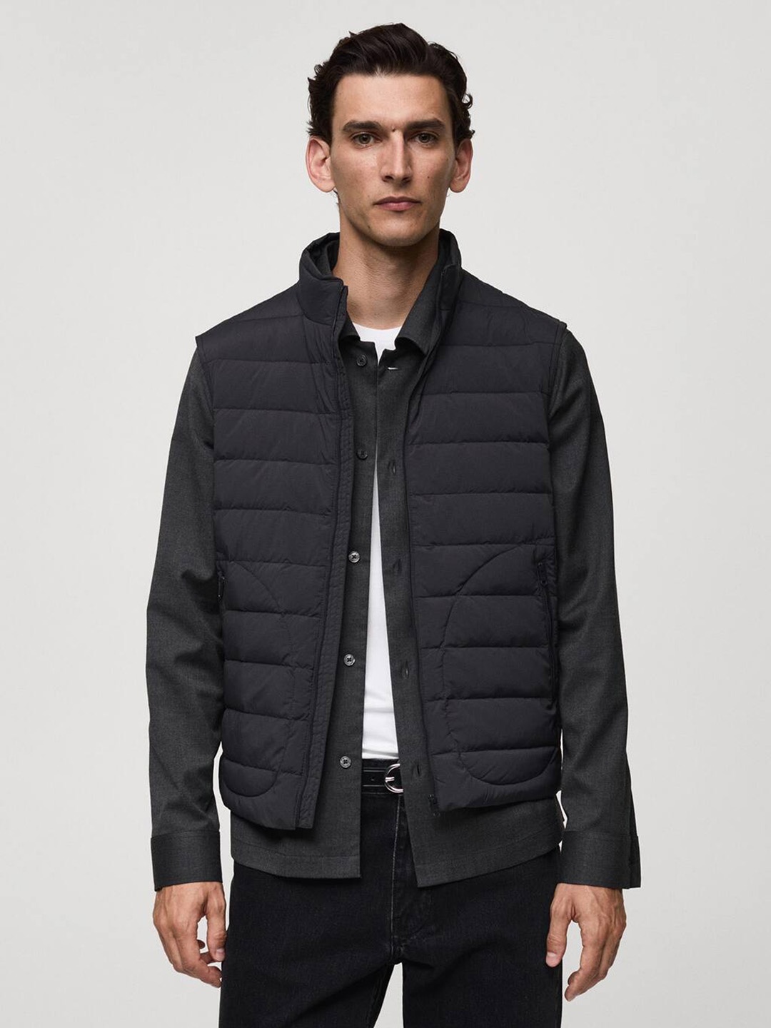 

MANGO MAN Water-Repellent Gilet, Black