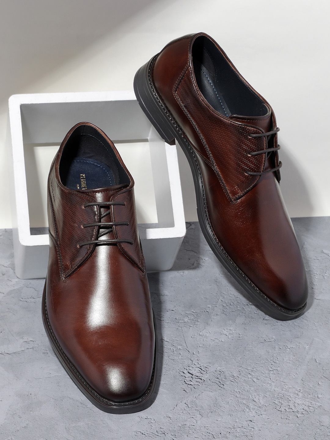 

Kenneth Cole Men Leather Formal Derbys, Brown