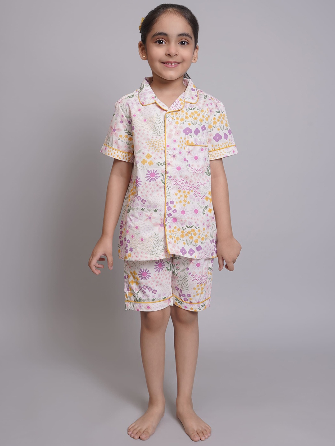 

Biglilpeople Girls Pure Cotton Floral Printed Night Suit, White
