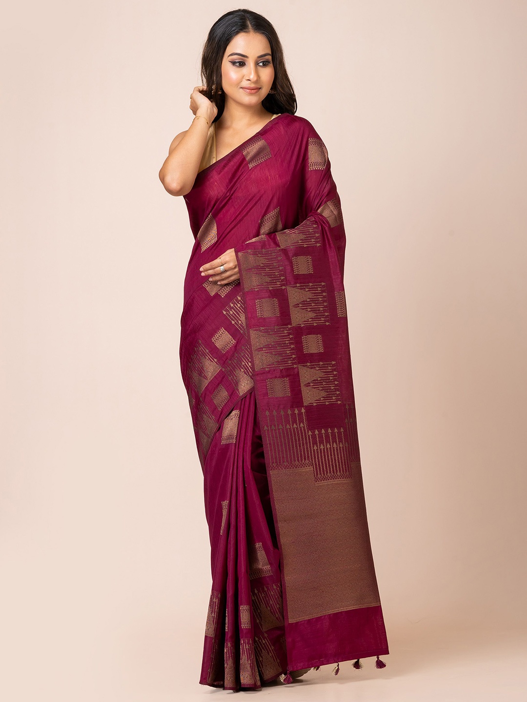 

KAVVYA Woven Design Banarasi Saree With Blouse Piece, Magenta