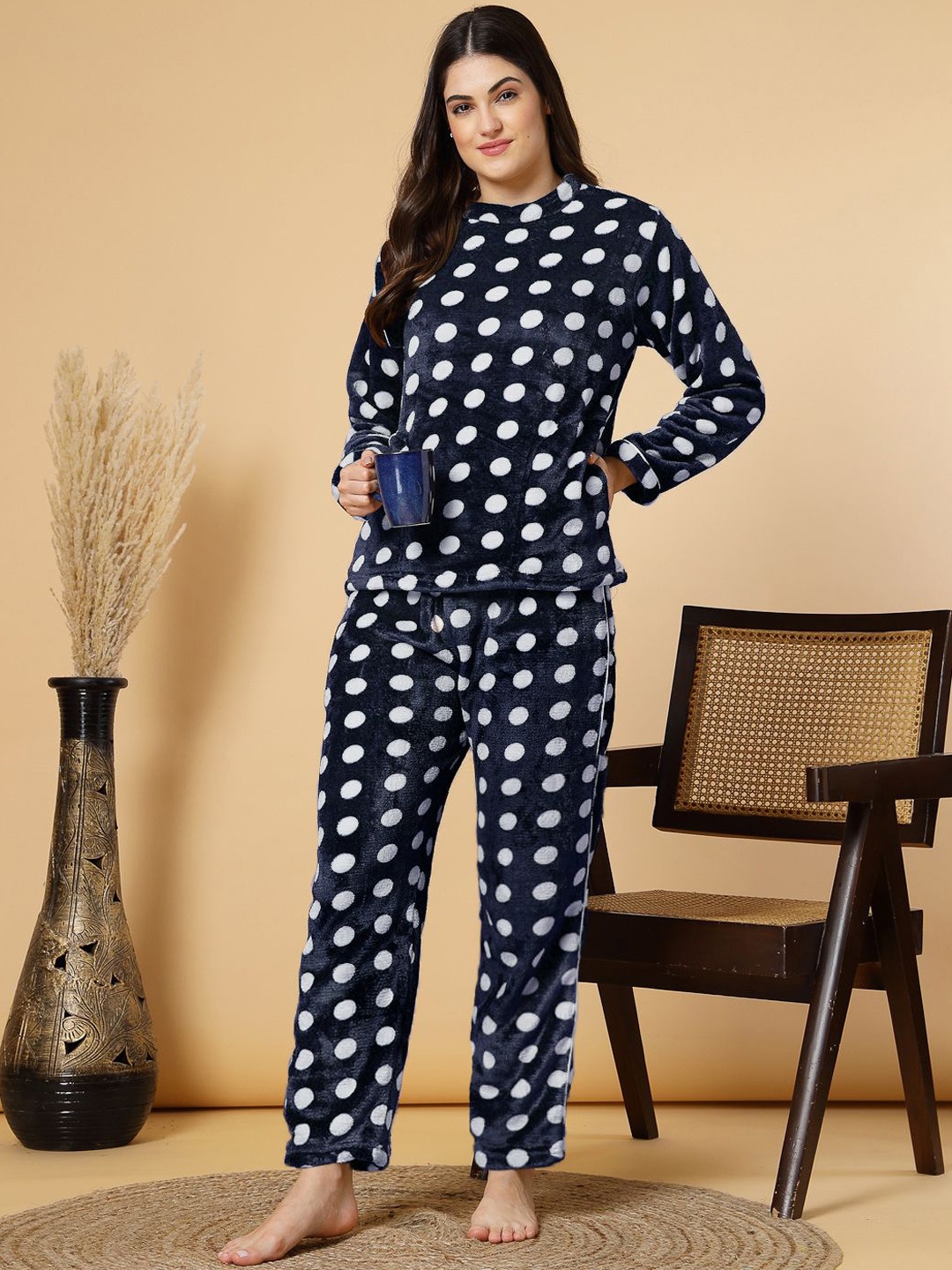 

FABINALIV Geometric Round Neck Winter Night Suit with 2 Side Pockets, Navy blue