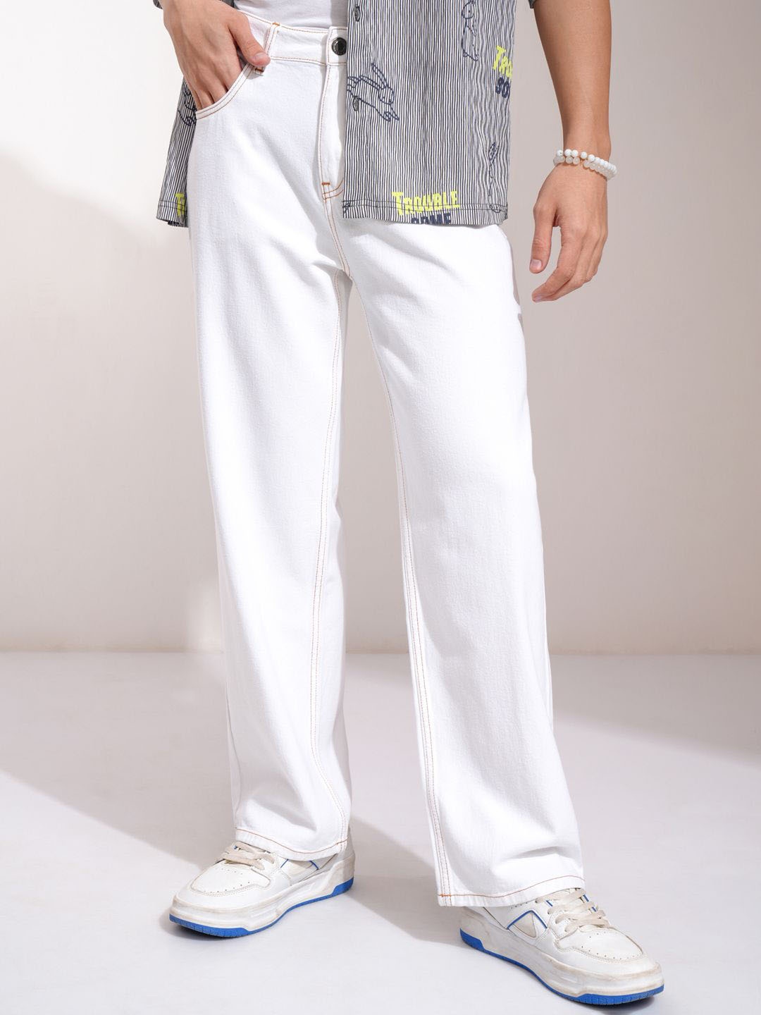 

HIGHLANDER Men Mid-Rise Relaxed Wide Leg Jeans, White