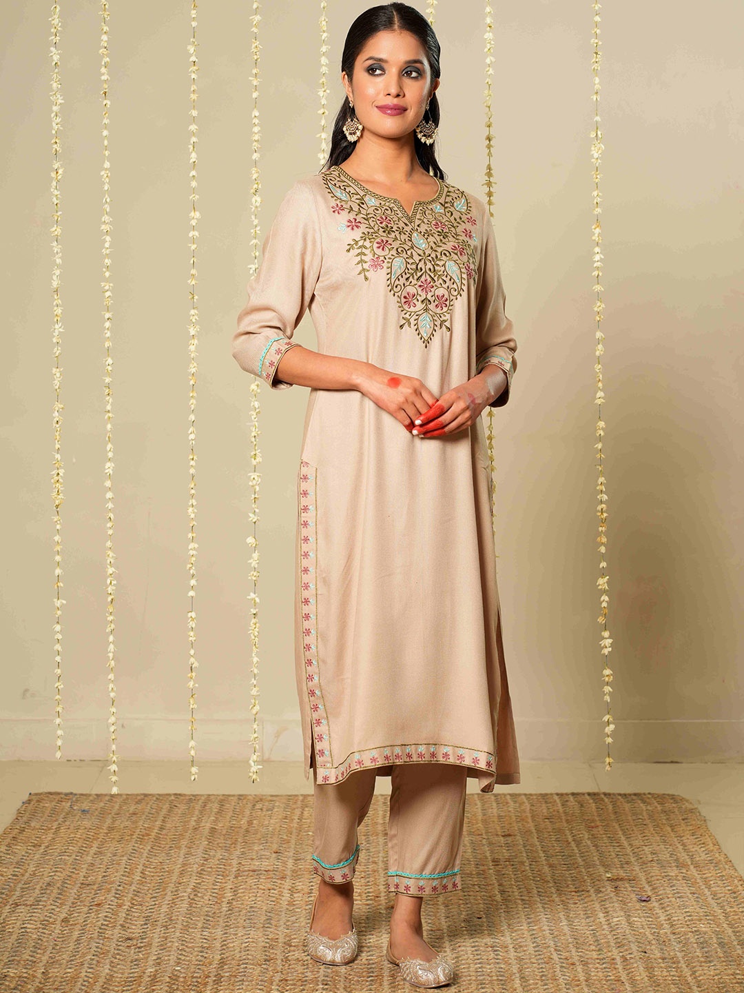 

MEESAN Pashmina Ethnic Kurta Set, Beige