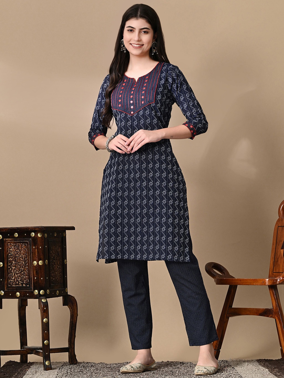 

TOP 2 BOTTOM Geometric Woven Design Three-Quarter Sleeves Pure Cotton Kurta With Trouser, Navy blue