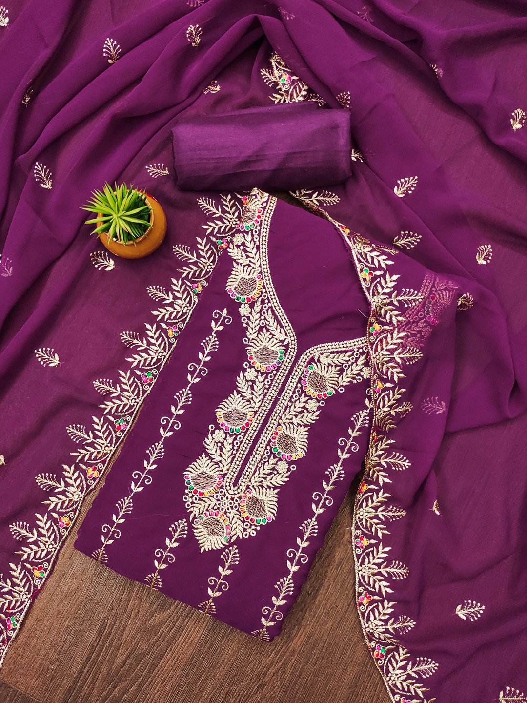 

MANVAA Ethnic Motifs Embellished Unstitched Dress Material, Purple