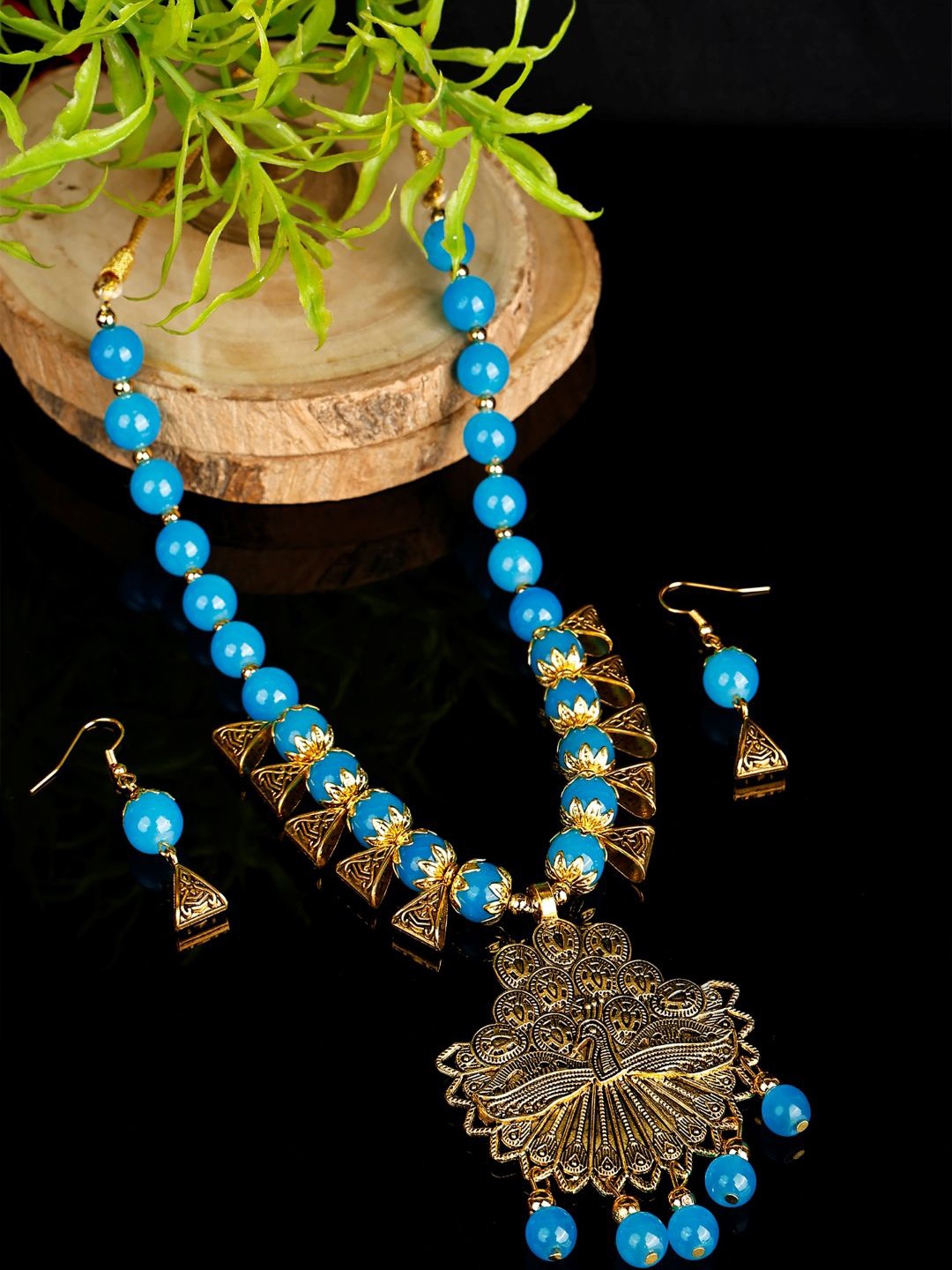 

SUNHARI Gold- Plated Pearl Beaded Jewellery Set