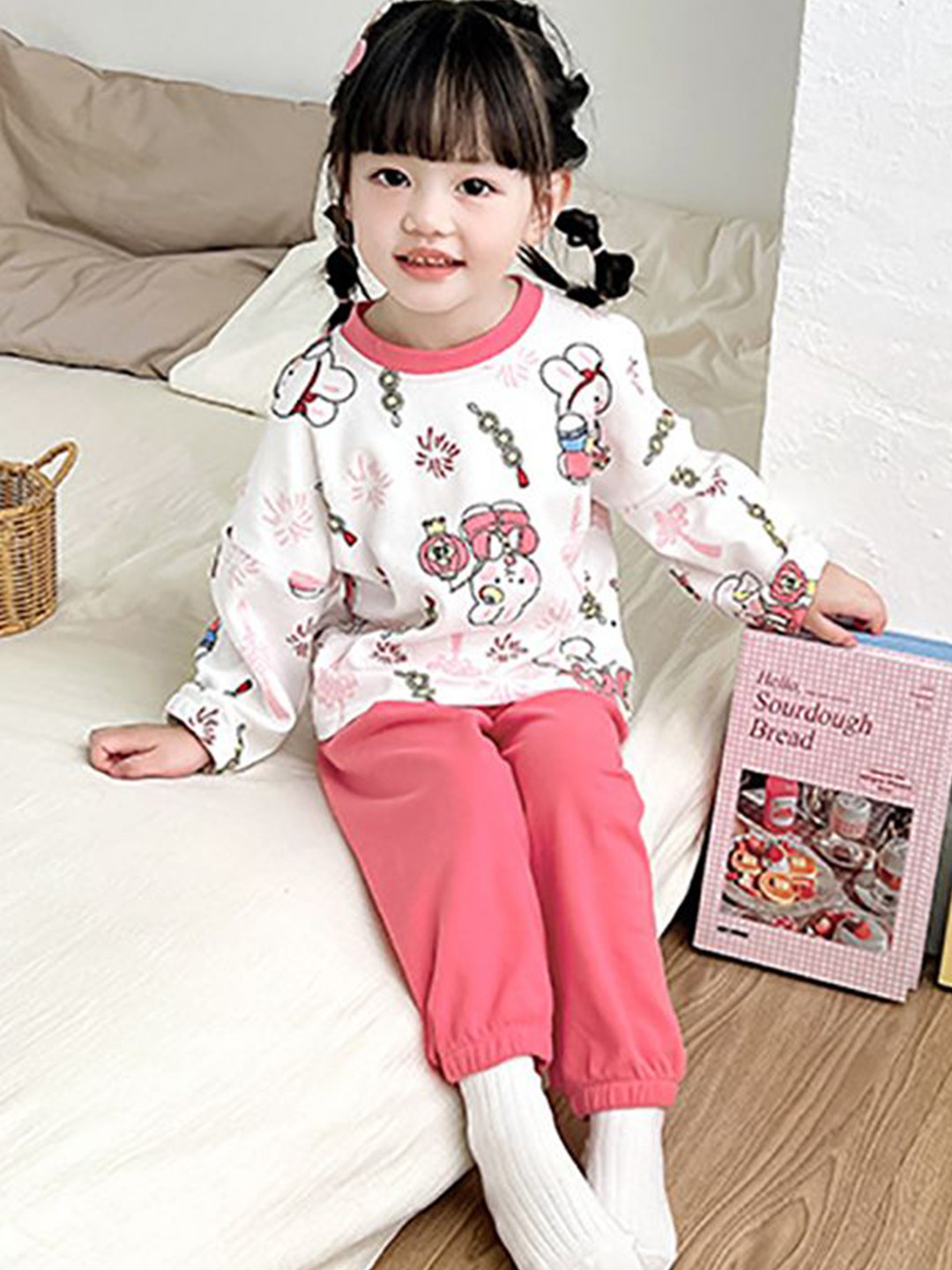 

StyleCast x Revolte Girls Printed T-shirt with Joggers, Pink