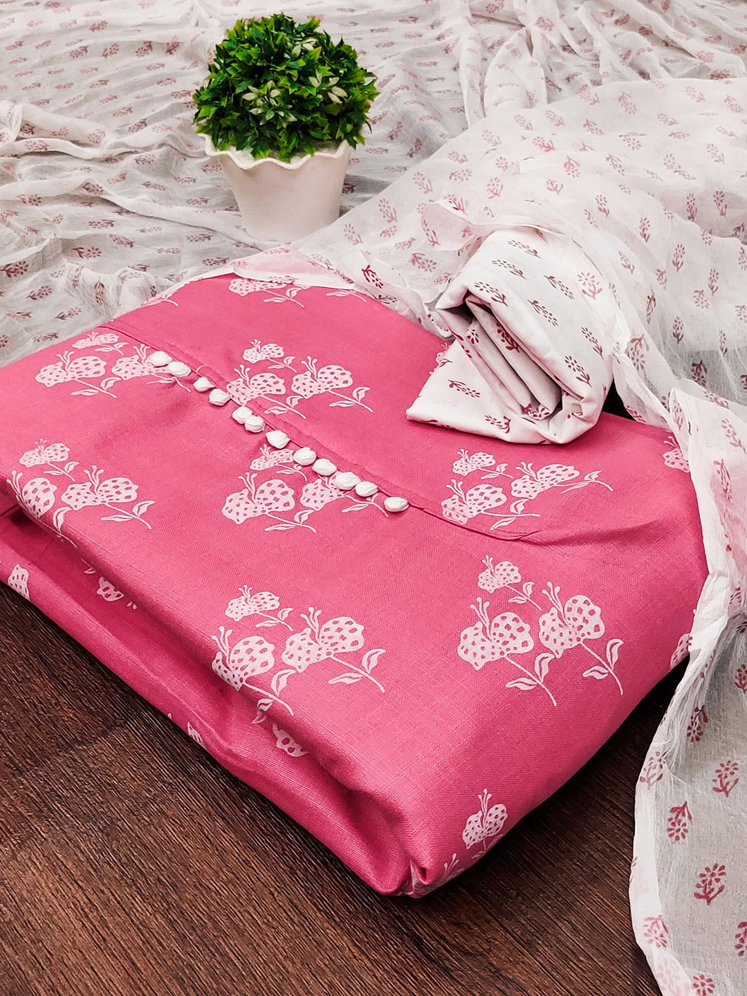 

MANVAA Floral Printed Unstitched Dress Material, Pink