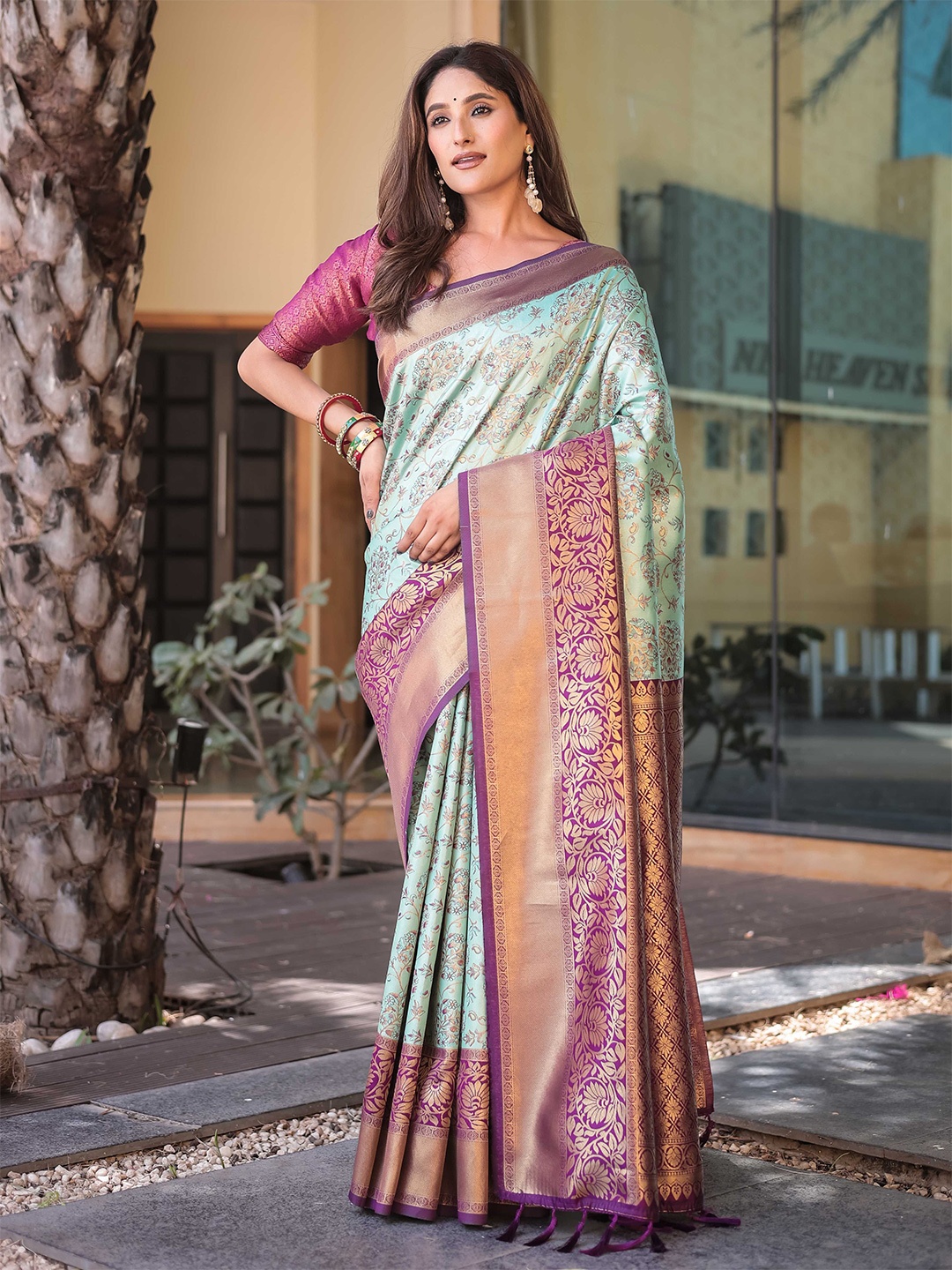 

KIMISHA Woven Design Zari Dharmavaram Saree, Green