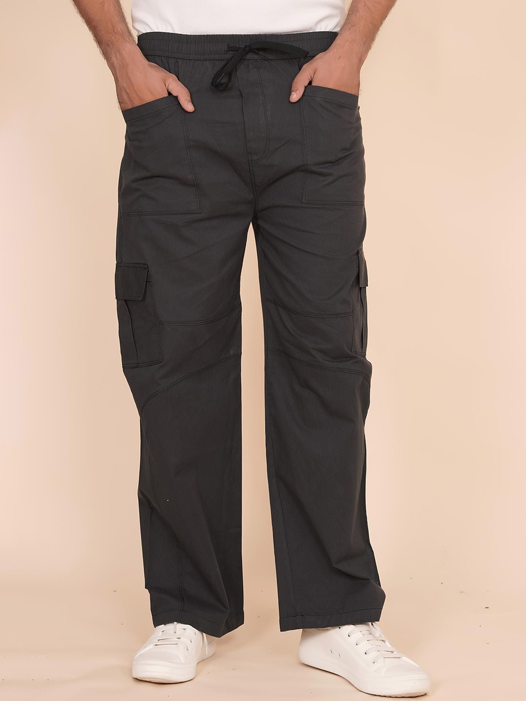 

BLURR Men Relaxed Regular Fit Cotton Cargo Trouser, Black