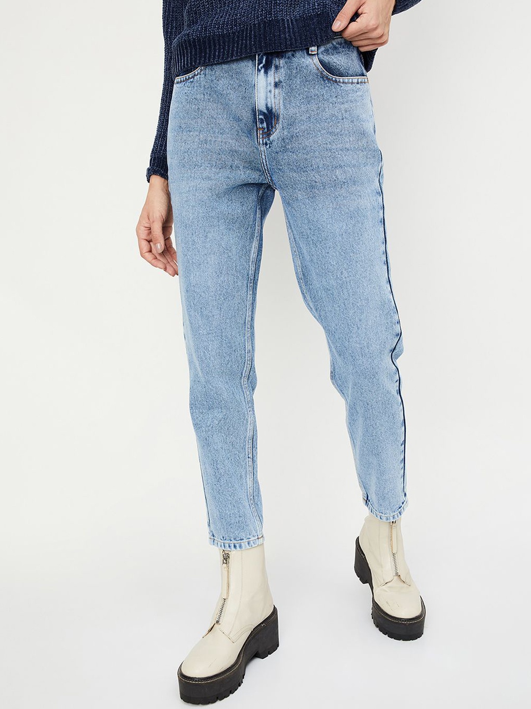 

max Women Heavy Fade Regular Fit Jeans, Blue