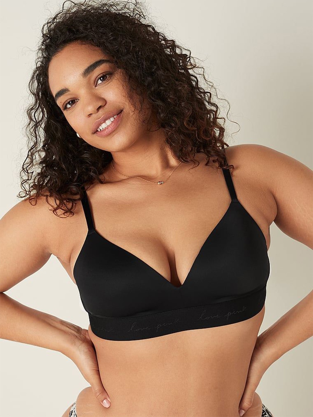 

Victoria's Secret Women Medium Coverage Underwired Lightly Padded Bra, Black