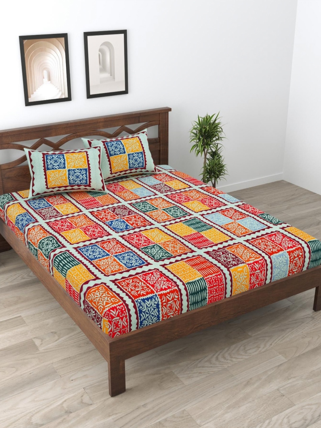 

Aura Maroon & Blue Ethnic Printed Pure Cotton 120 TC Queen Bedsheet Set 2.35 x 2.15m