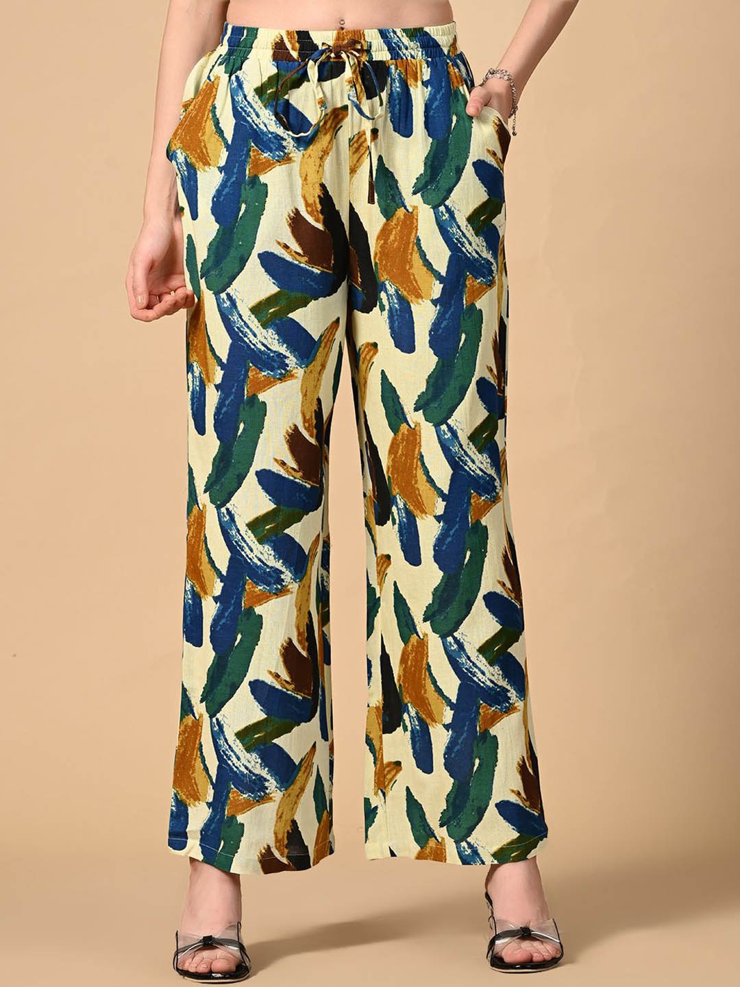 

PRETTY LOVING THING Women Abstract Printed Trousers, Beige