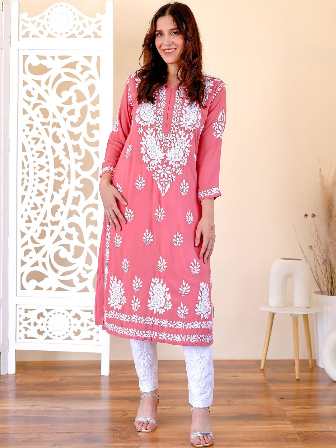 

The Chikan Label Ethnic Motifs Embroidered Chikankari Straight Kurta, Coral