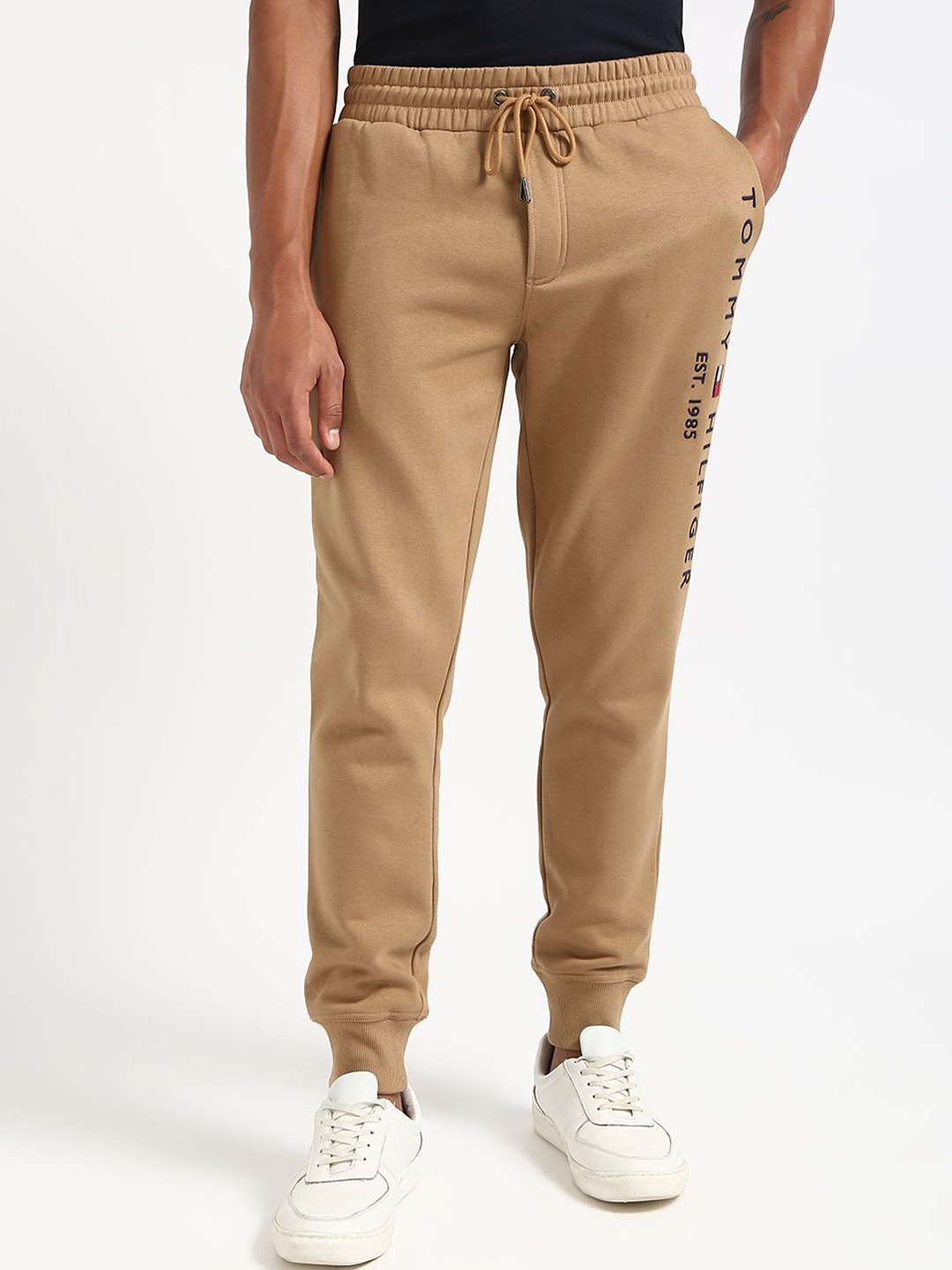 

Tommy Hilfiger Men Cotton Regular Fit Mid-Rise Joggers, Brown