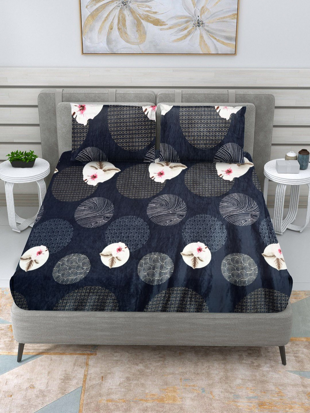 

RRC Navy Blue Floral Woolen 300 TC Double Queen Bedsheet Set-2.28 m X 2.54 m