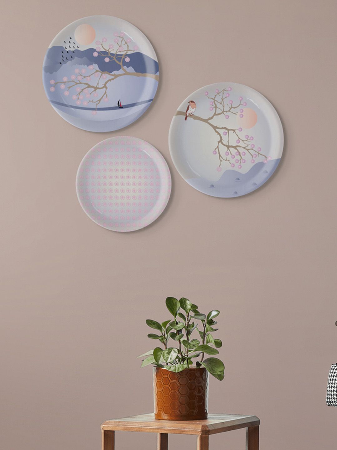 

nestroots White & Blue 3 Pieces Serene Printed Wall Plate