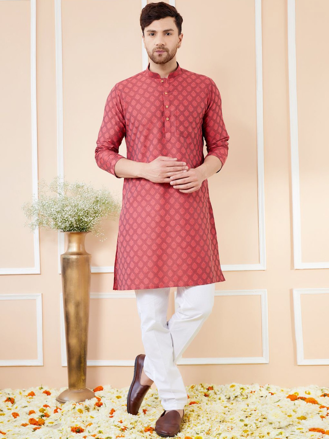 

See Designs Ethnic Motifs Woven Design Mandarin Collar Silk Jacquard Straight Kurta, Red