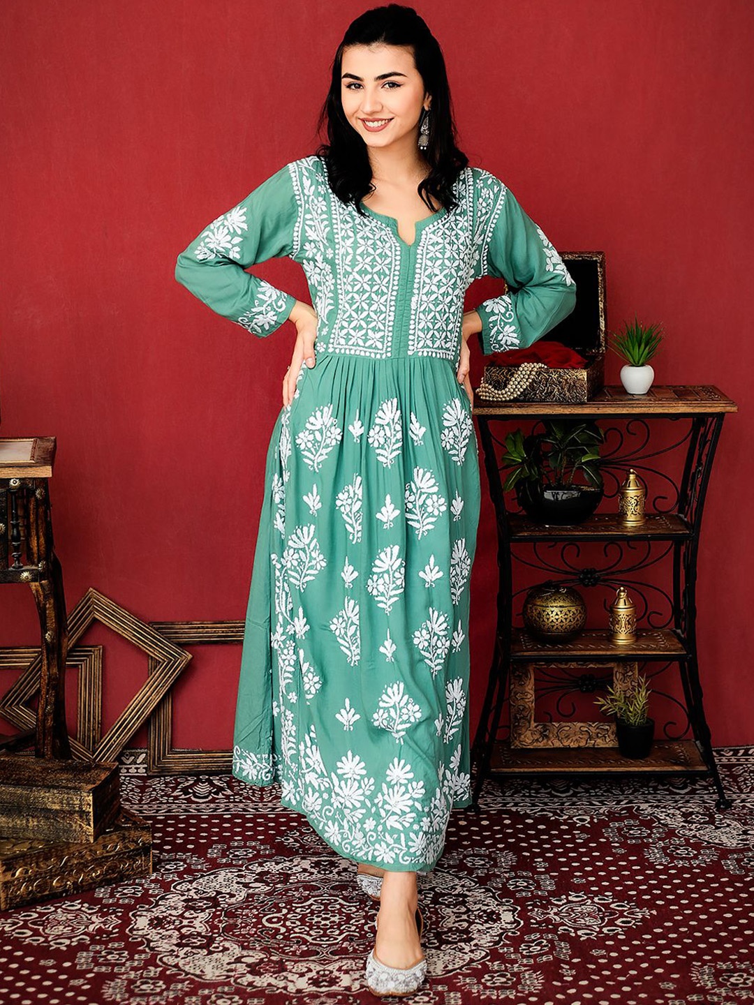 

The Chikan Label Ethnic Motifs Embroidered Chikankari A Line Kurta, Green