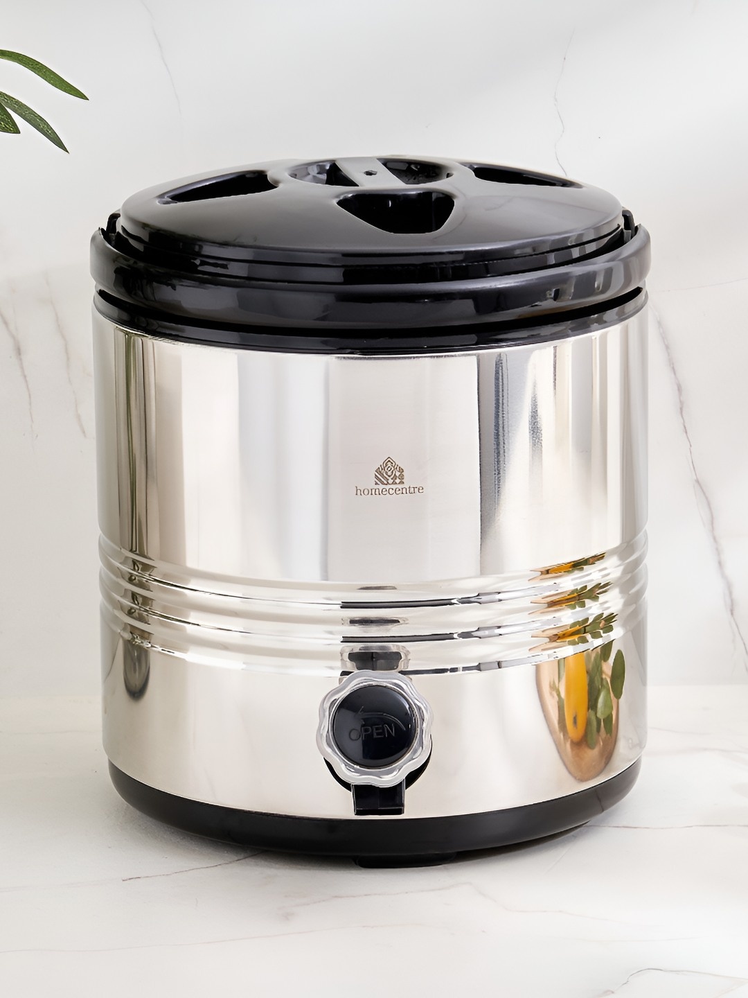 

Home Centre Infinity Yukon Silver-Toned Stainless Steel Container-4 l