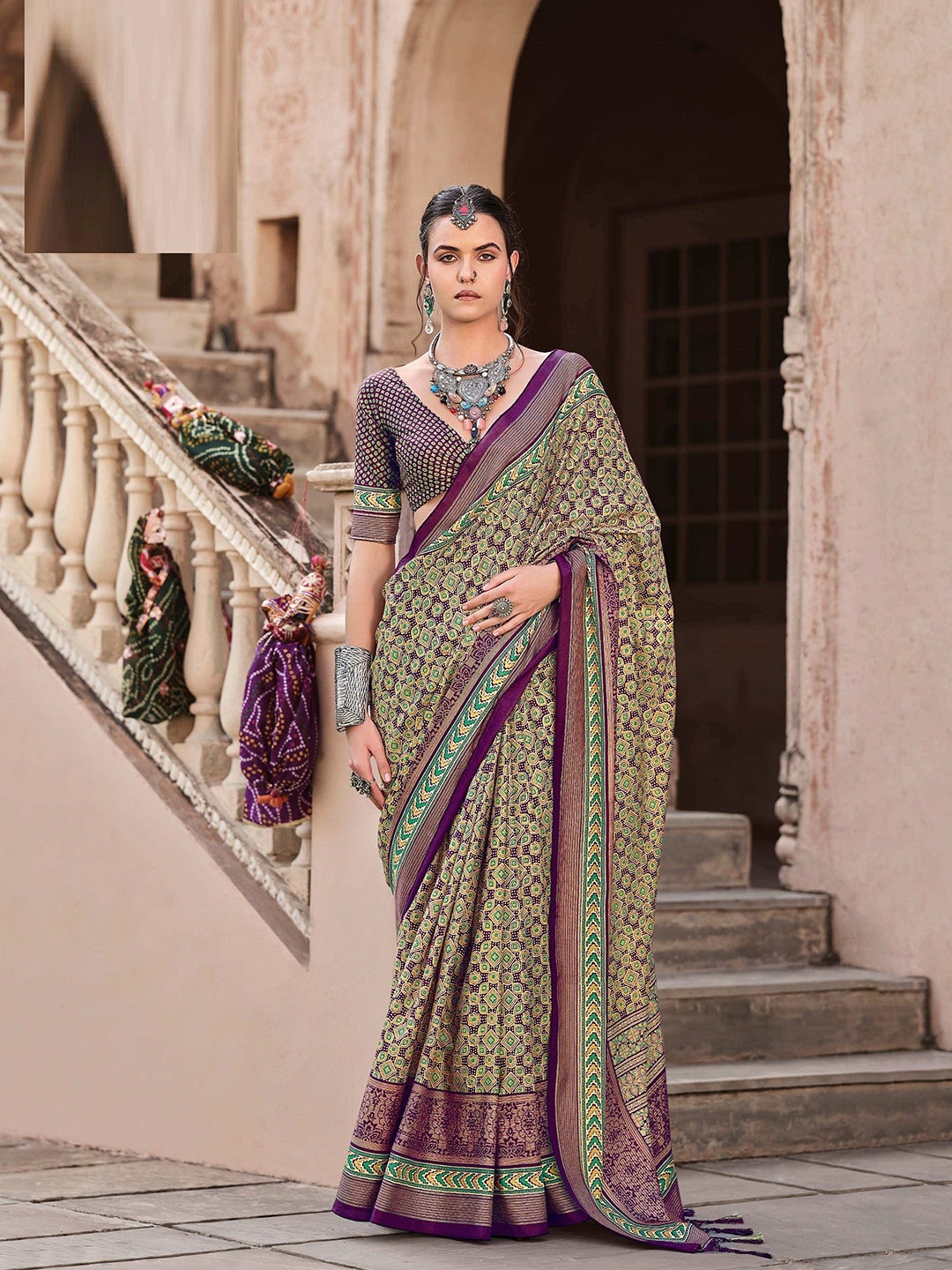 

MAHALASA Ethnic Motifs Printed Patola Saree, Purple