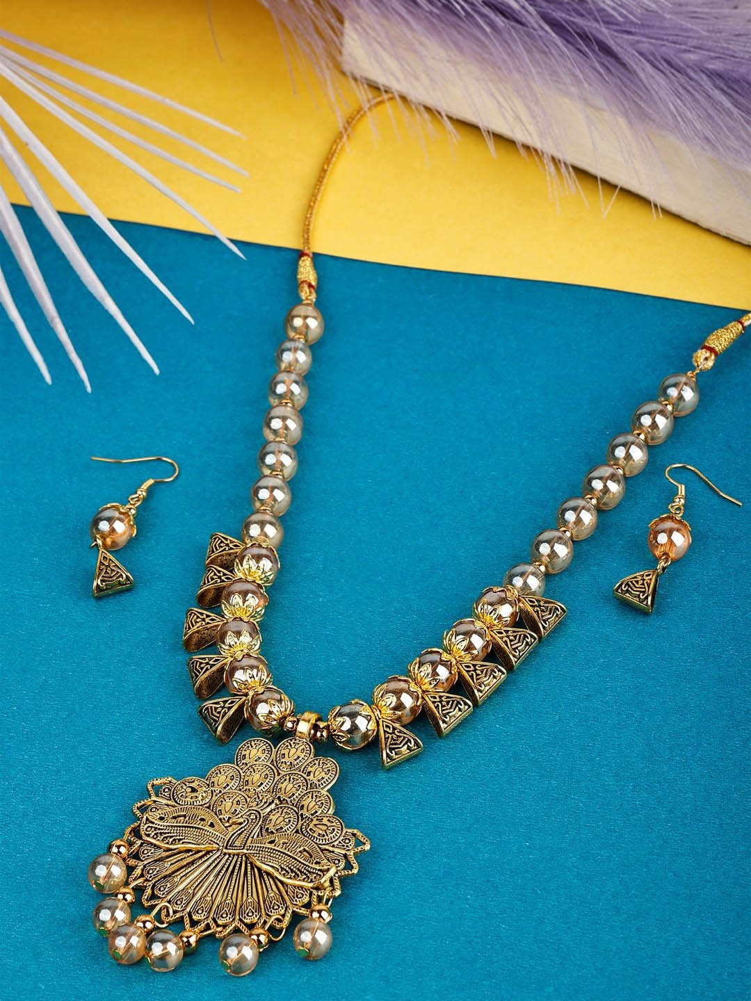 

SUNHARI Gold- Plated Pearl Beaded Jewellery Set