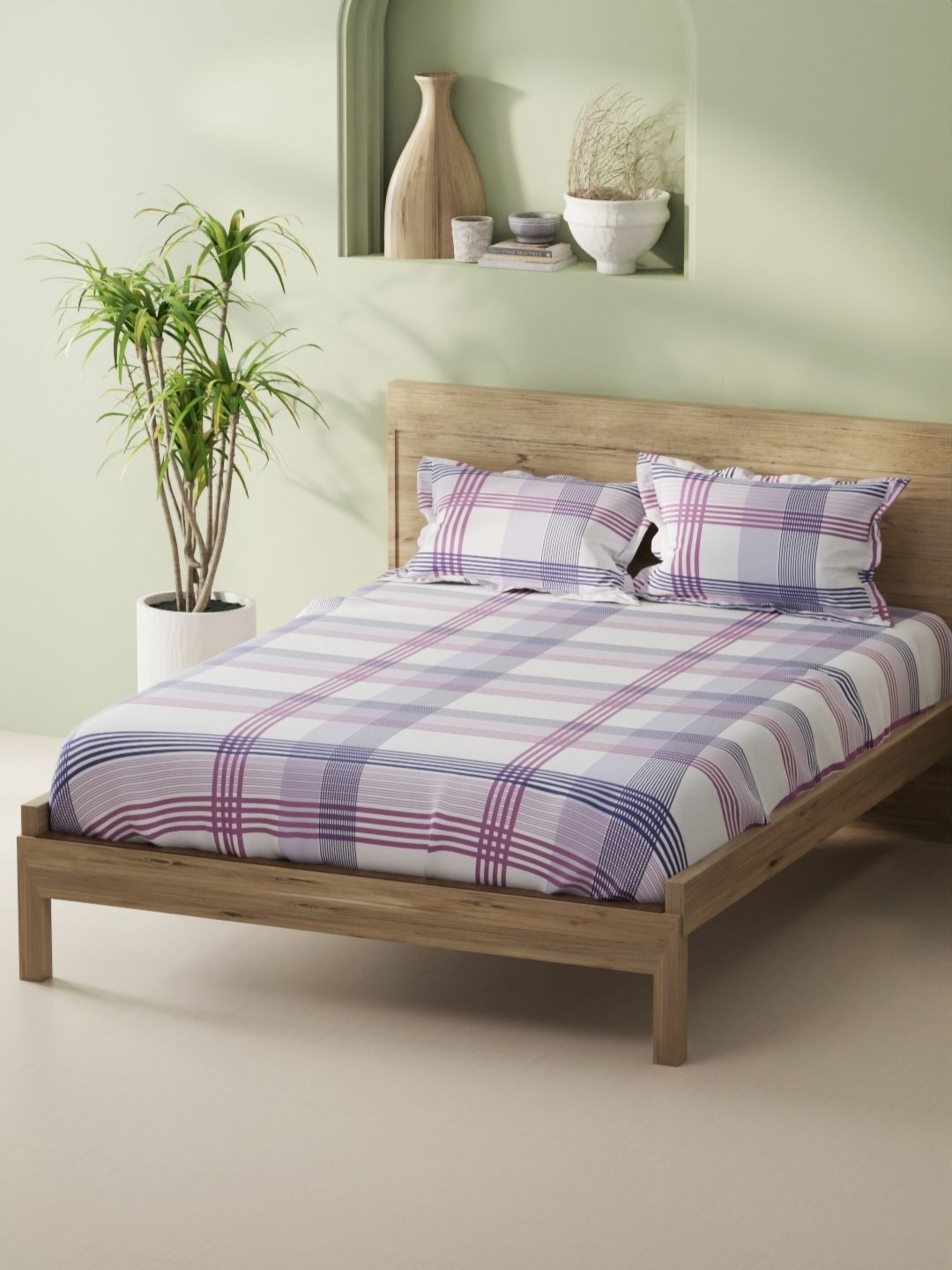 

BIANCA Purple & Pink Striped 144 TC King Bedsheet with 2 Pillow Covers