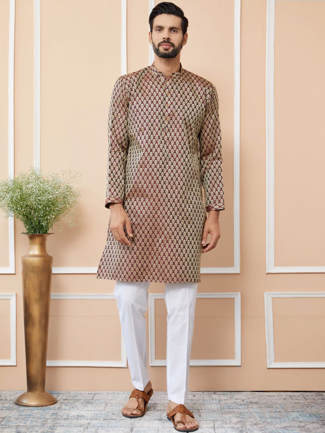 

See Designs Ethnic Motifs Woven Design Mandarin Collar Straight Kurta, Purple