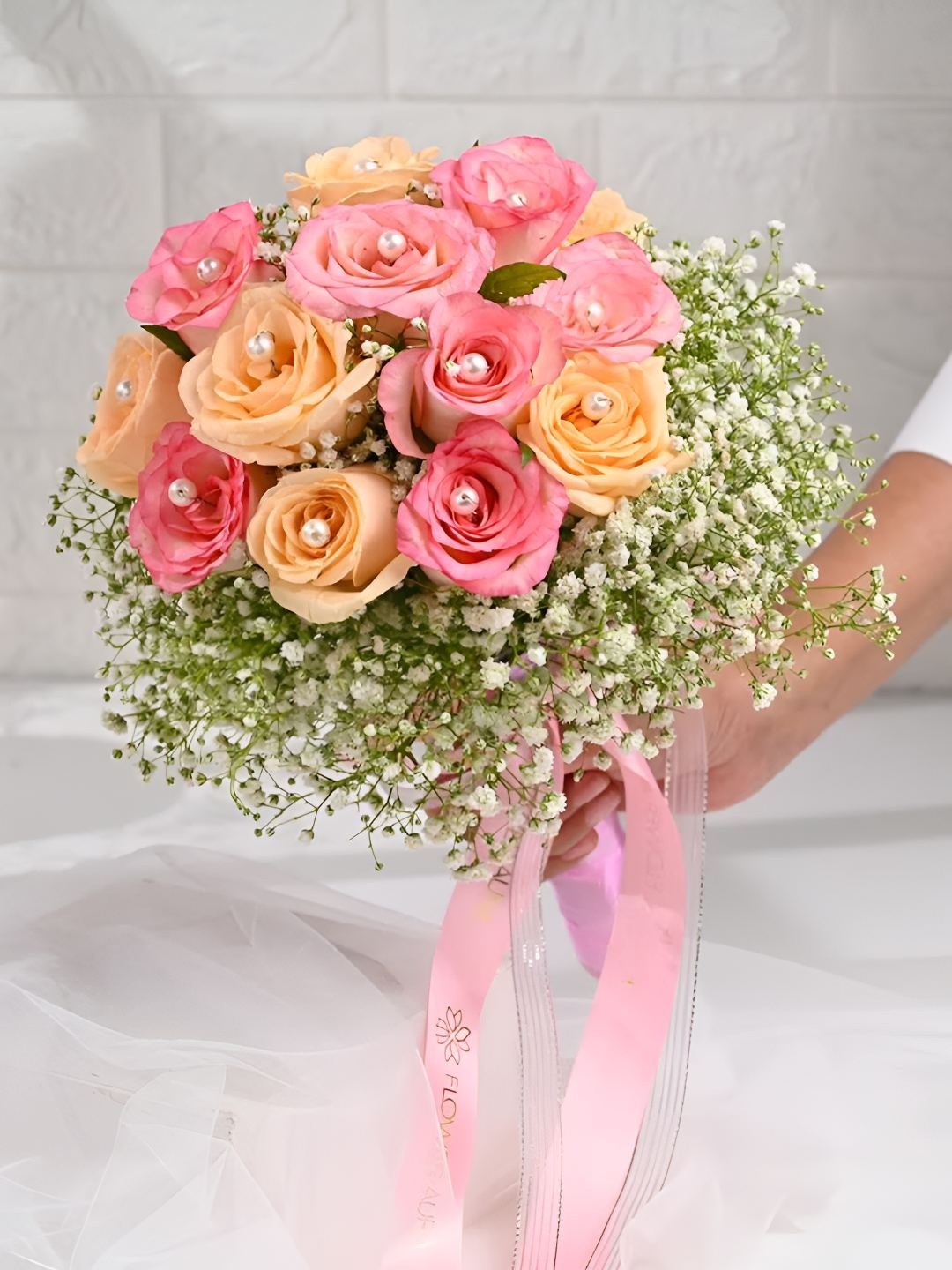 

Floweraura Pink & Peach-Coloured 20 Pieces Roses Fresh Flowers Bouquet