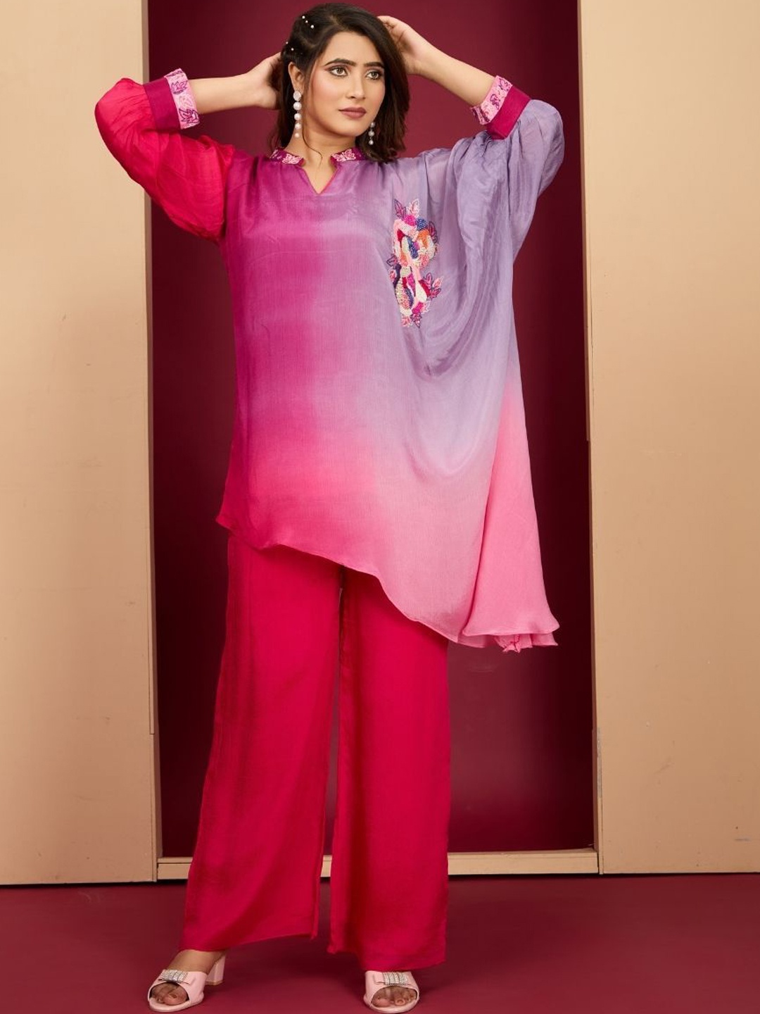 

Kaftanize Dyed Mandarin Collar Three-Quarter Sleeves Top & Palazzo, Pink