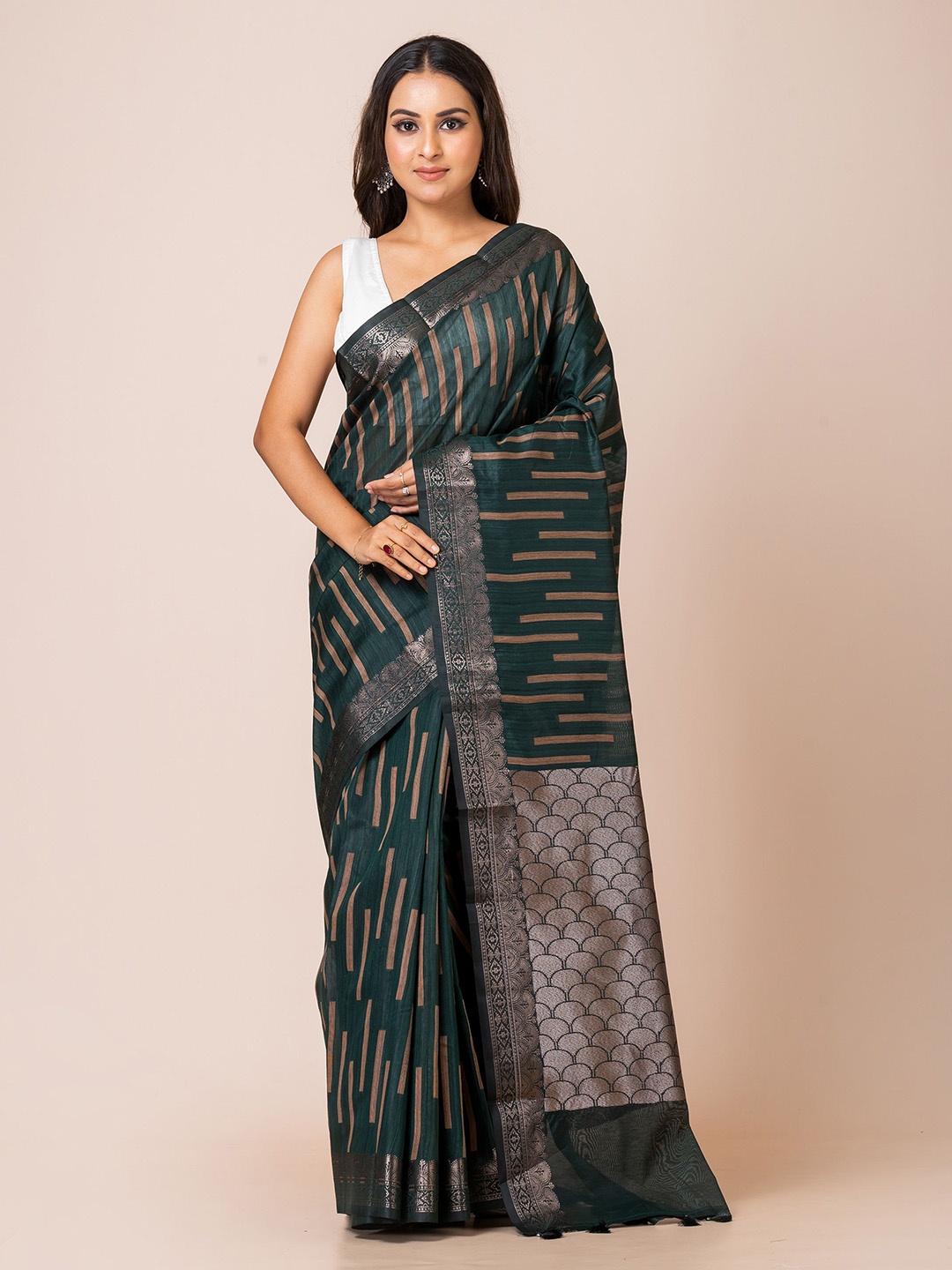 

KAVVYA Striped Woven Design Banarasi Saree, Green