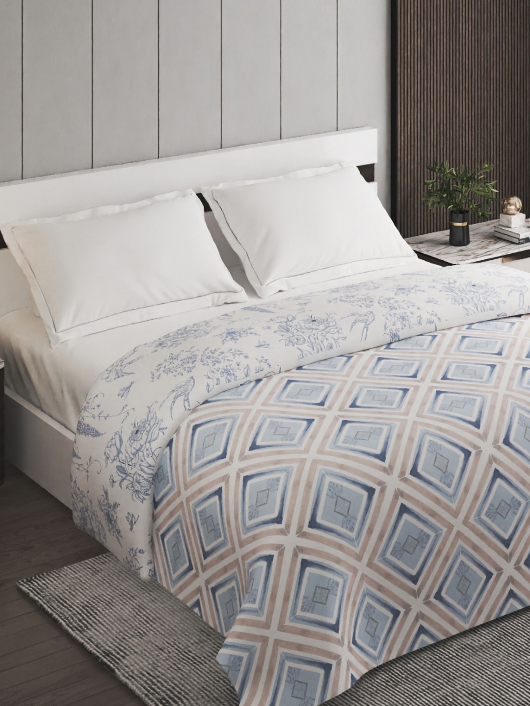 

Home Centre Oxford Seafoam Blue & White Geometric Printed 120 GSM Double Bed Comforter