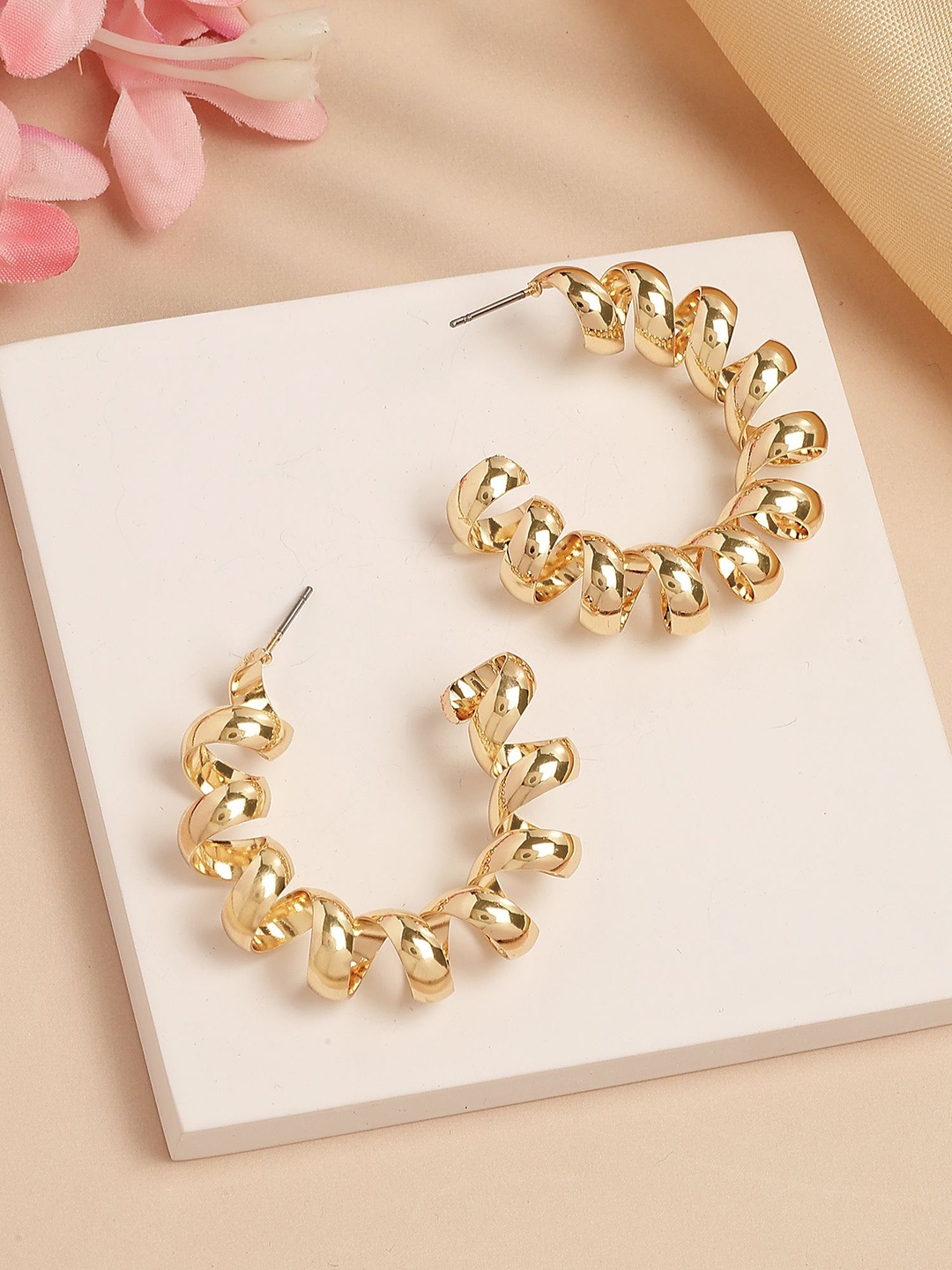 

Bohey by KARATCART Gold-Plated Contemporary Hoop Earrings