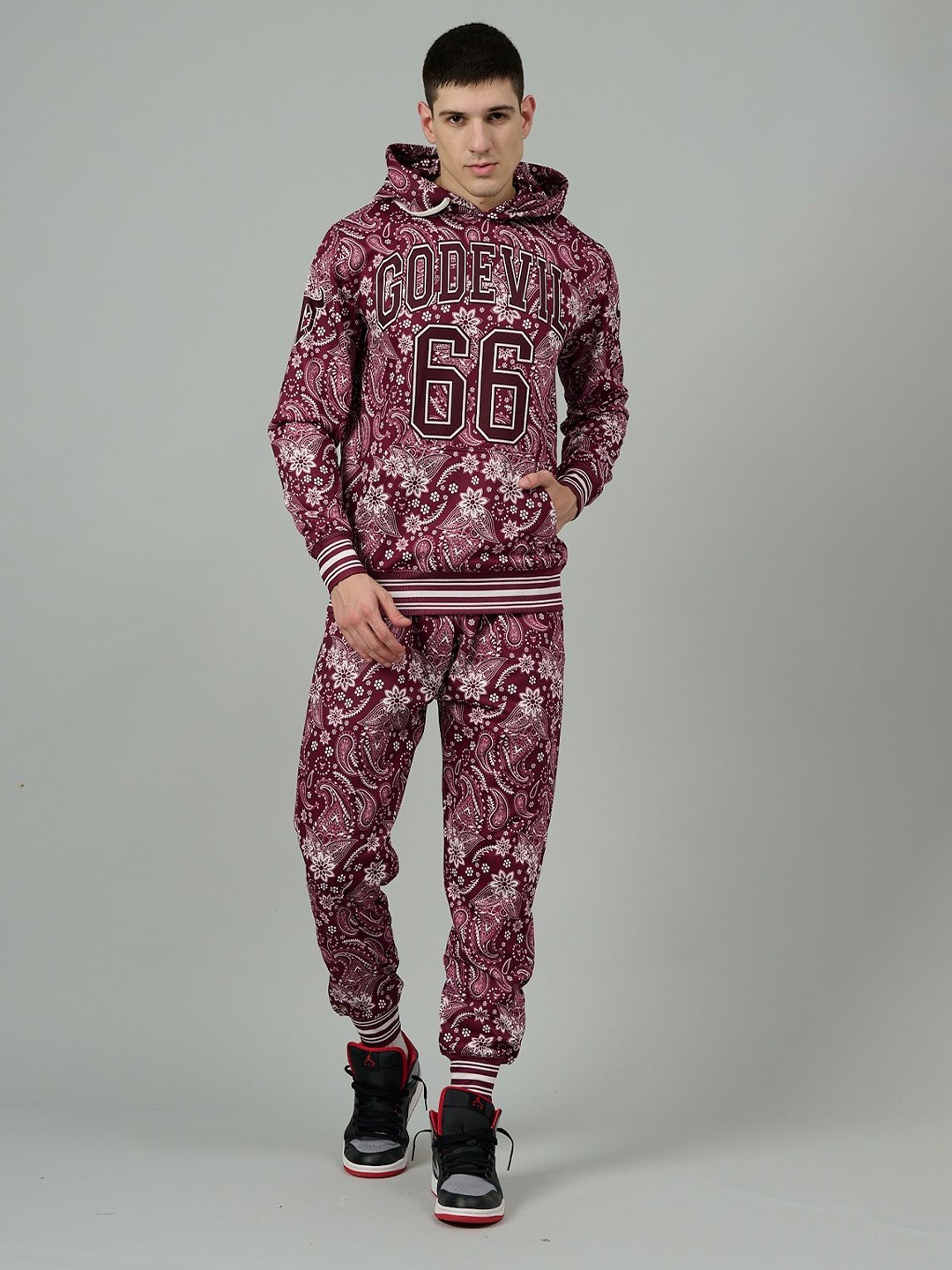 

GO DEVIL Floral & Paisley Printed Hooded Oversized Woollen Fleece Sweatshirt With Joggers, Maroon