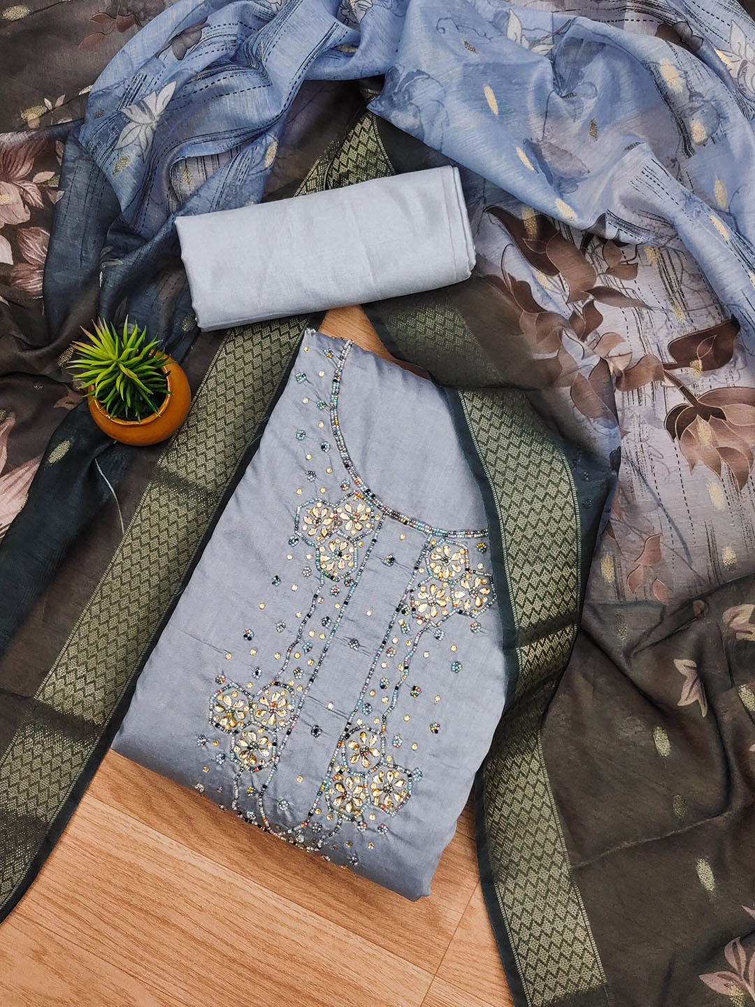 

MANVAA Floral Embellished Beads and Stones Unstitched Dress Material, Grey