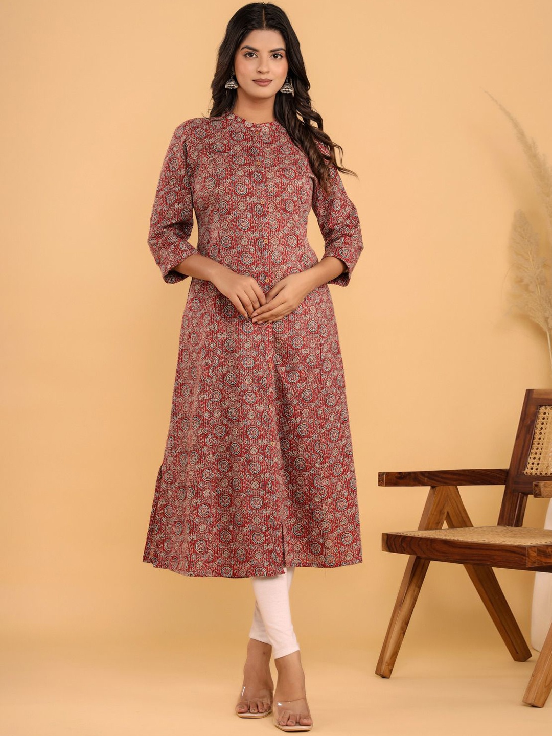 

Chandbaali Ethnic Motifs Printed Mandarin Collar Pure Cotton A-Line Kurta, Maroon